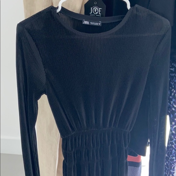 ZARA Black Satin Pleated Dress 🖤 - Picture 2 of 5